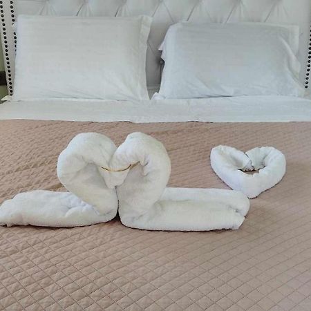 Irene'S Beach Front House Vromopousi Bagian luar foto