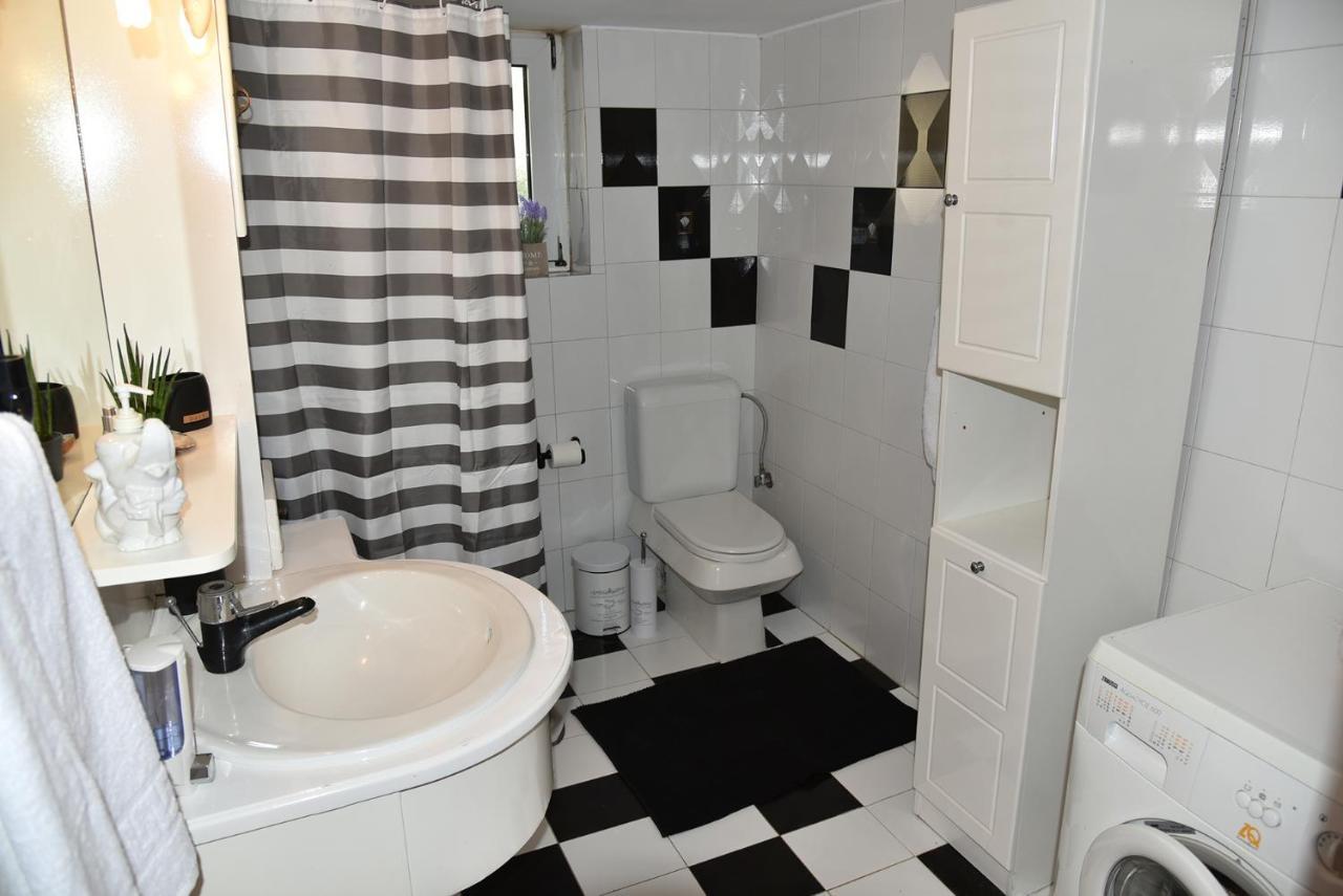 Irene'S Beach Front House Vromopousi Bagian luar foto